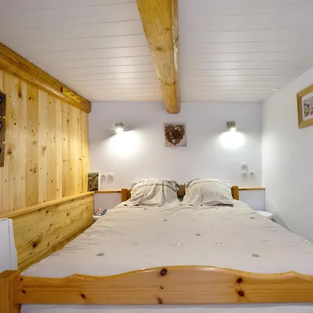 Meuble Traditionnel * Valmeinier